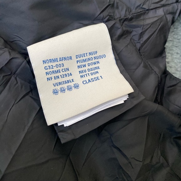 Moncler Laurie Down Filled Puffer Vest with Hood - Picture 9 of 16